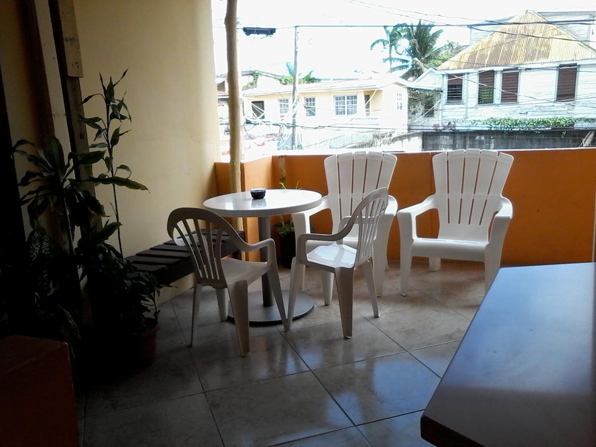 Bella Sombra Guest House Downtown Belize City Eksteriør billede