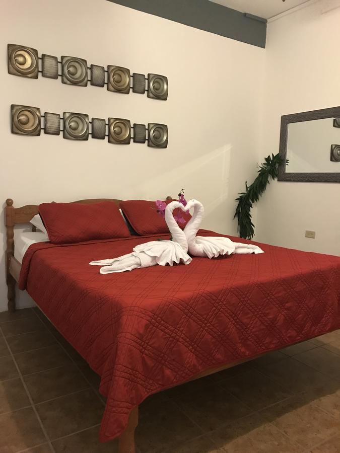 Bella Sombra Guest House Downtown Belize City Eksteriør billede