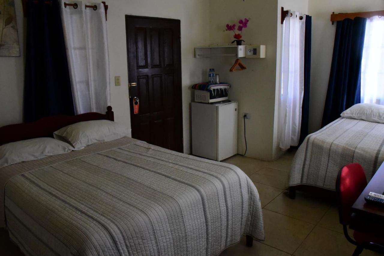 Bella Sombra Guest House Downtown Belize City Eksteriør billede