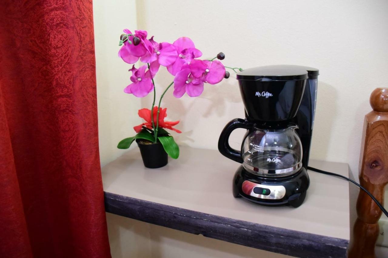 Bella Sombra Guest House Downtown Belize City Eksteriør billede